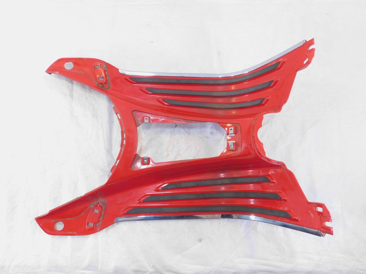 Piaggio Vespa Primavera Sprint 50 125 150 Lower Footrest Foot Hold Fairing - C3 Cycle