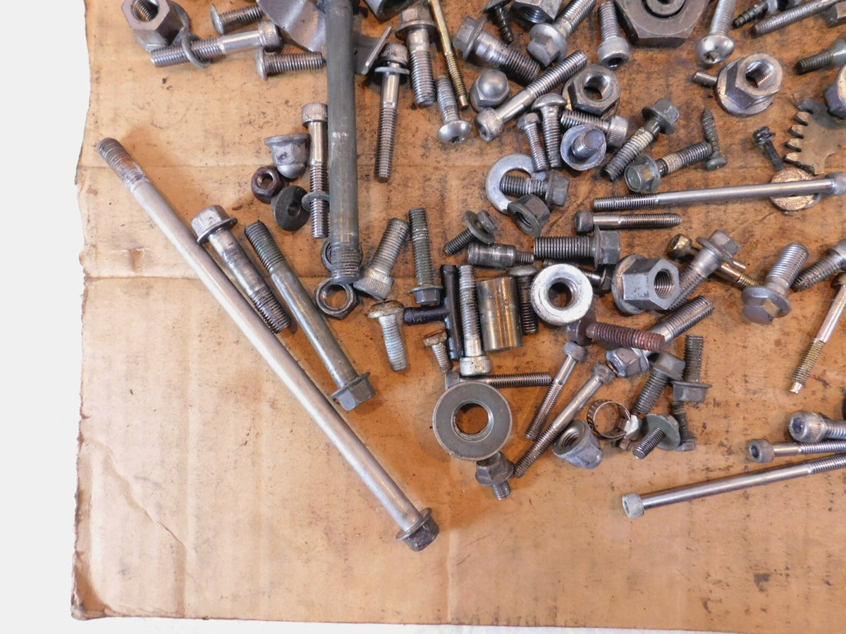 2001 01 Yamaha VStar 1100 XVS1100 Classic Misc Nuts Bolts Brackets Parts Box Lot - C3 Cycle