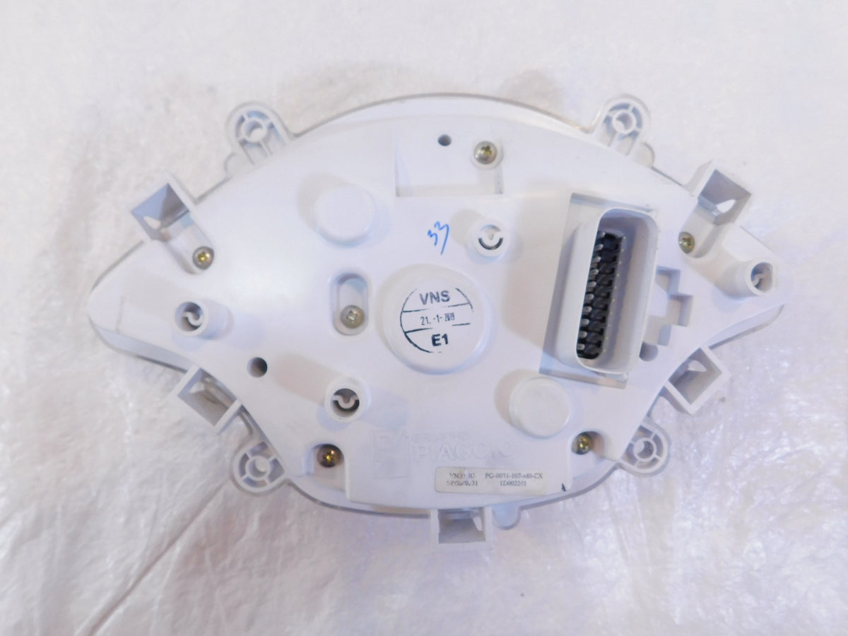 Piaggio Vespa Primavera 50 Electrical Instrument Cluster Speedometer Odometer - C3 Cycle