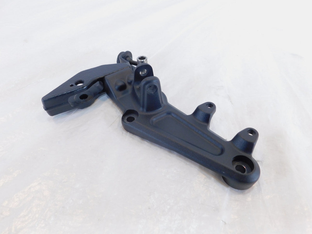 Harley Davidson Pan America 1250 Front Right Footpeg Footrest & Pedal Bracket - C3 Cycle