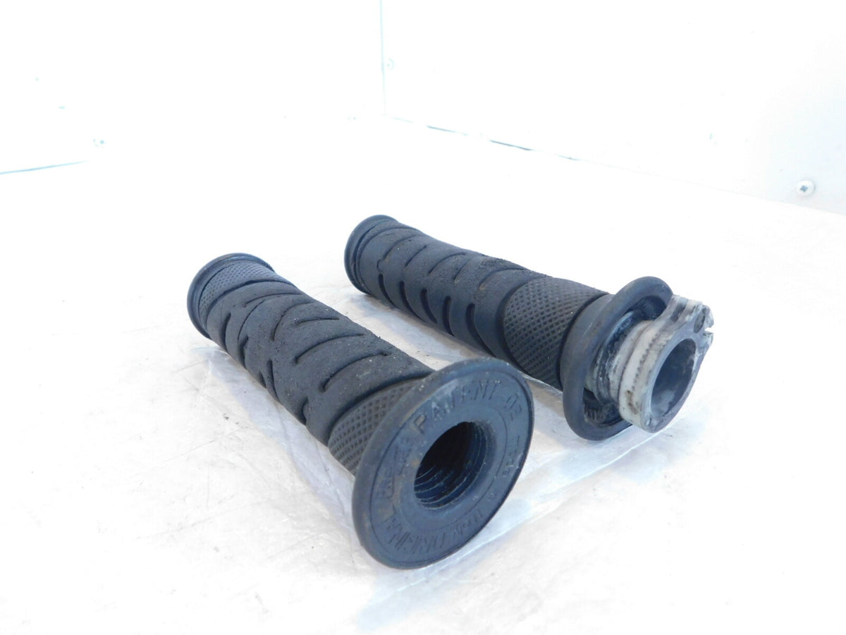 Kawasaki Ninja ZX6R ZX600 ZX-9R ZX11 ZX-12R Right/Left Handlebar Throttle Grips - C3 Cycle
