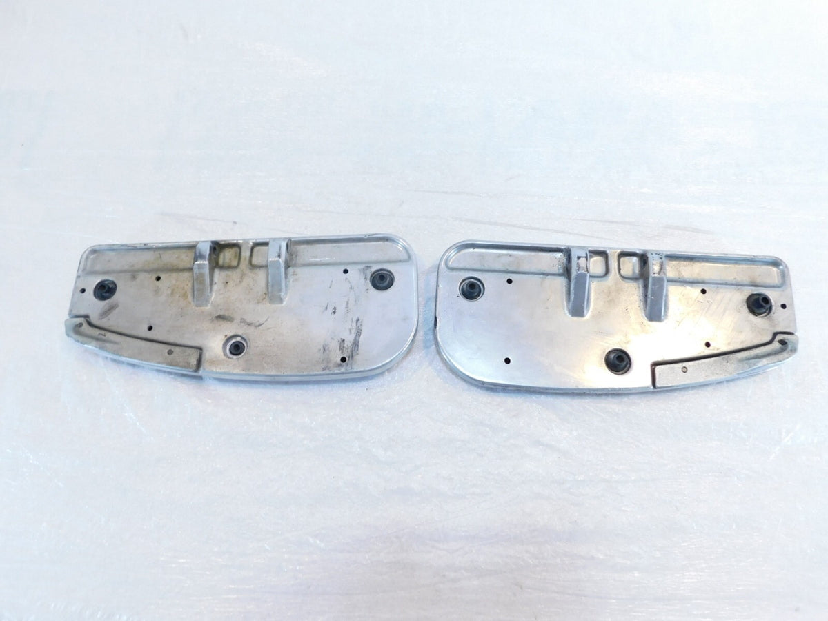 Yamaha VStar 1100 XVS1100 Classic Silverado Front Left/Right Footrest Footboards - C3 Cycle