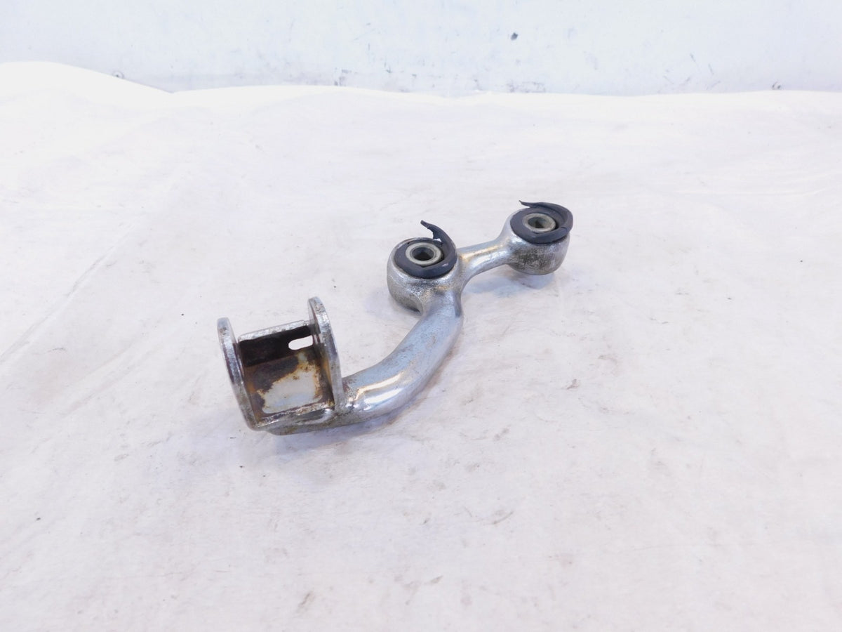 1981-1983 Yamaha XV750 XV920 Virago 750 920 Right Front Footpeg Footrest Bracket