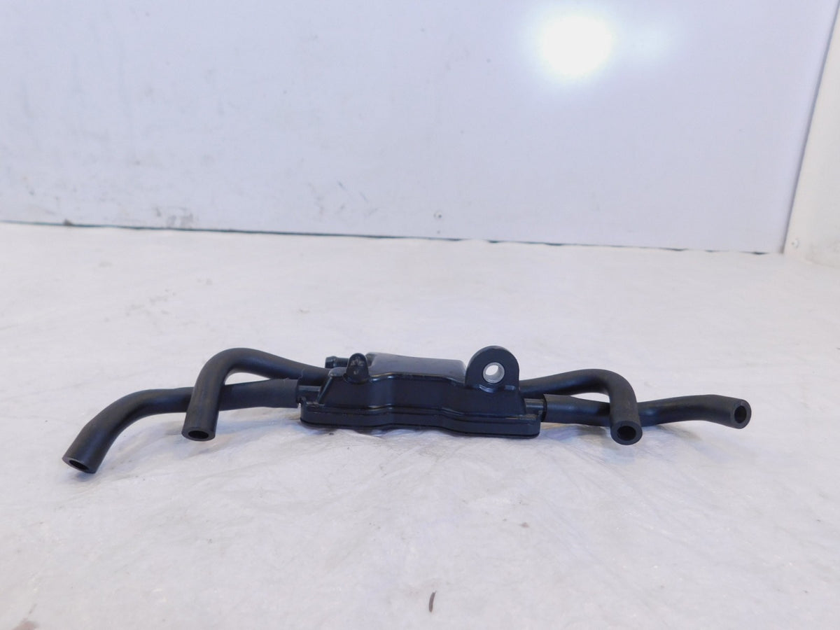 BMW S1000R S1000RR S1000XR Emissions Vacuum Air Intake Distributor Power Strip - C3 Cycle