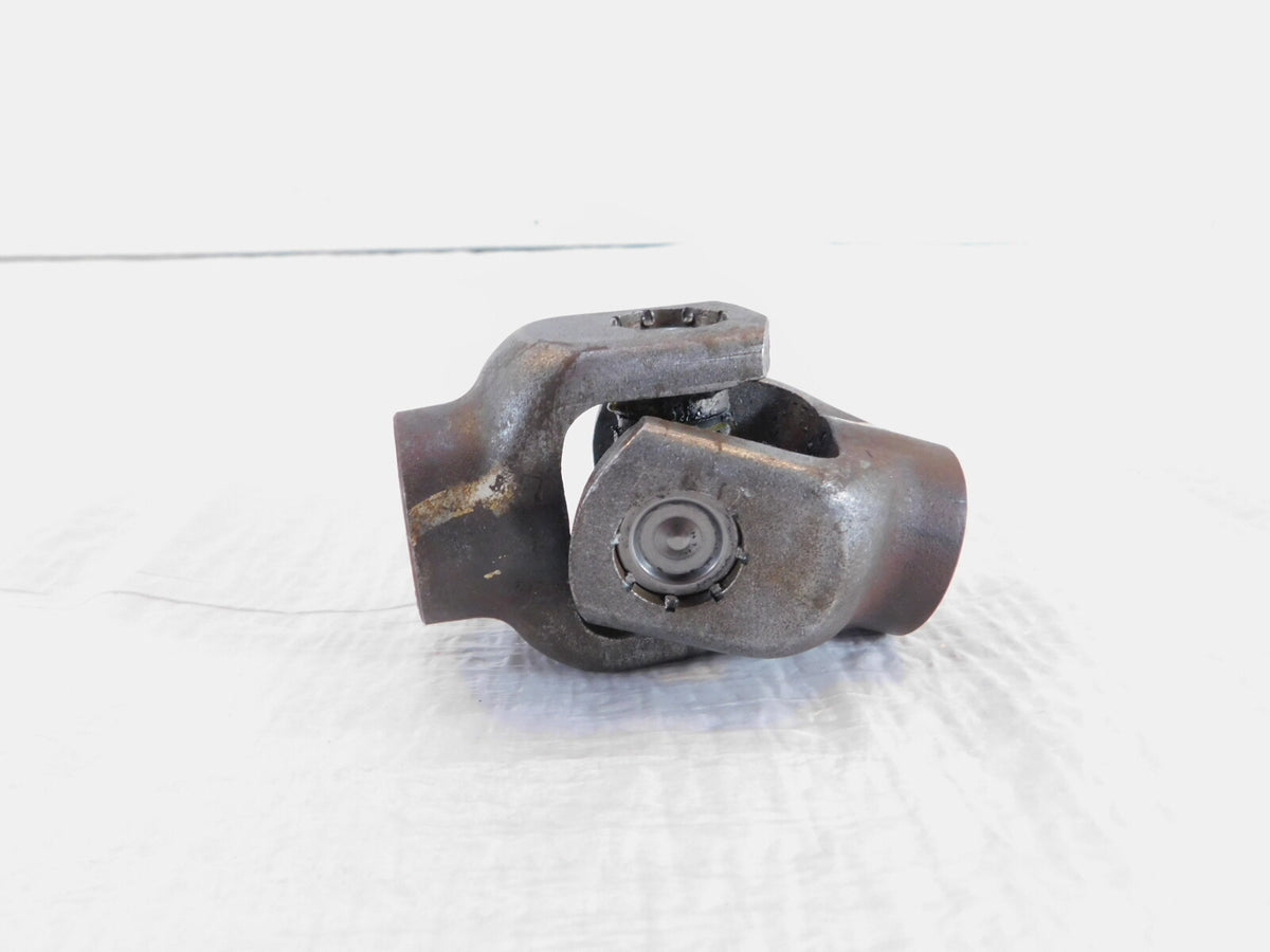 83-86 Honda VT500 Ascot & Shadow 500 Rear Wheel Driveshaft Yoke U-Joint Knuckle - C3 Cycle