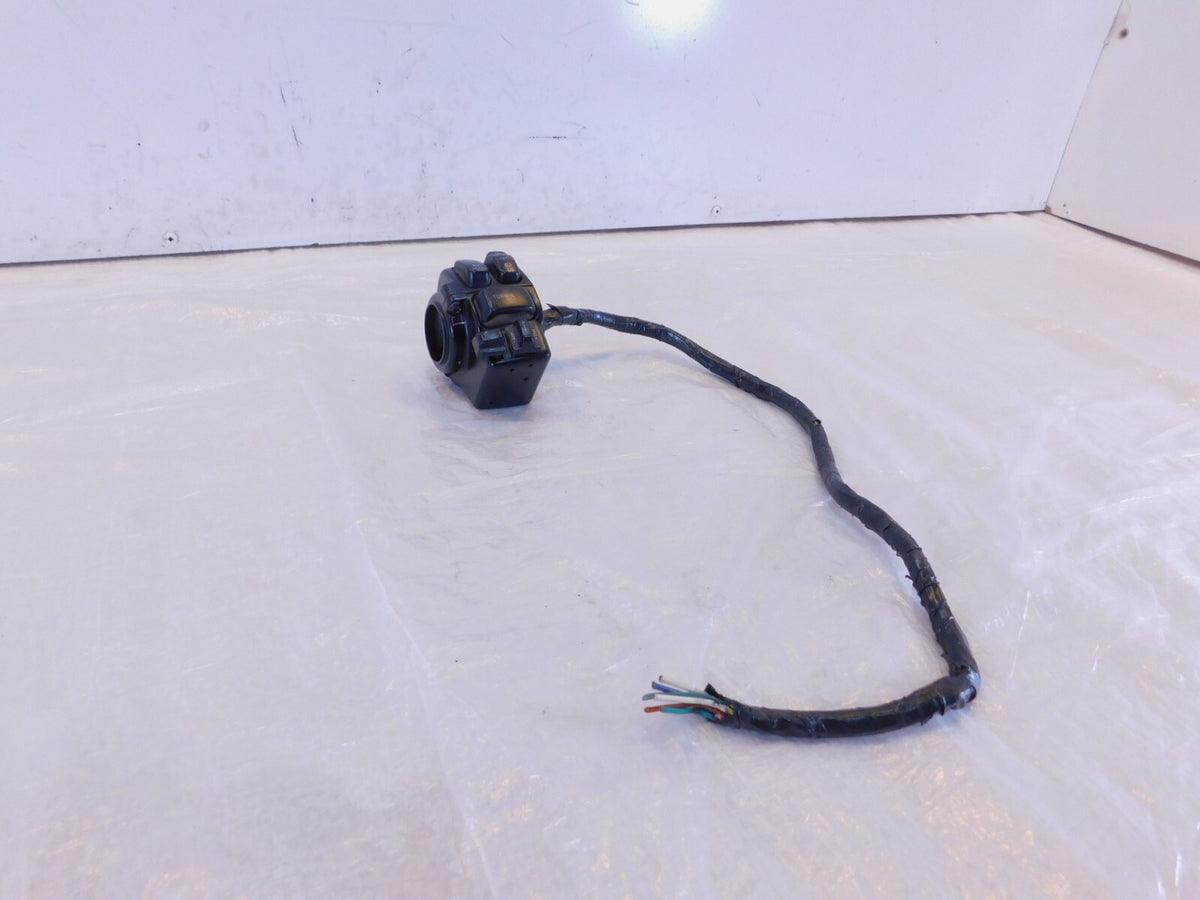 Harley Davidson Electra Glide Ultra Left Handlebar Speaker Volume & CB Switches - C3 Cycle