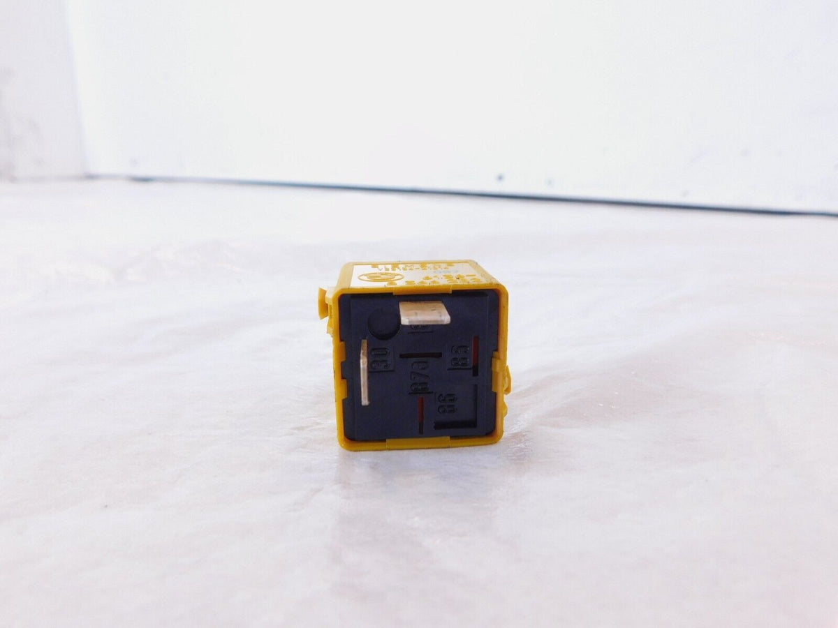 BMW K1200LT R1100 R1100RT R1150 R1150R R1200C Golden Brown Connection Plug Relay - C3 Cycle
