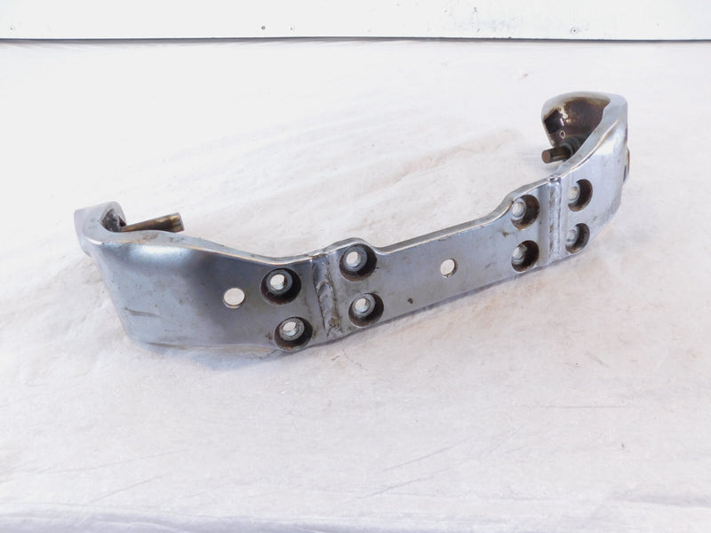 Suzuki Intruder 1400 Boulevard S83 VS1400 Front Footrest Foot Peg Bracket Mount