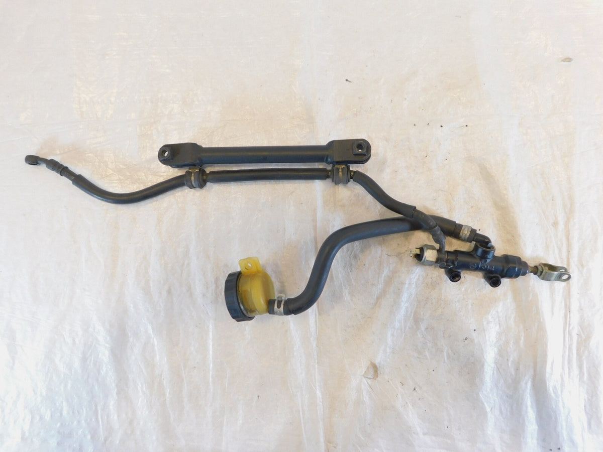 Triumph Legend TT Thunderbird Sport Rear Wheel Brake Master Cylinder & Reservoir - C3 Cycle