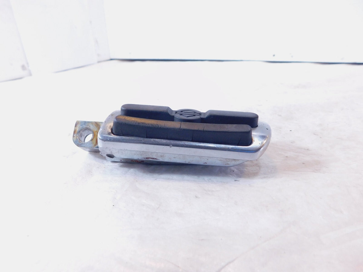 Harley Touring Dyna Sportster & Softail Chrome & RubberRight Footpeg Footrest