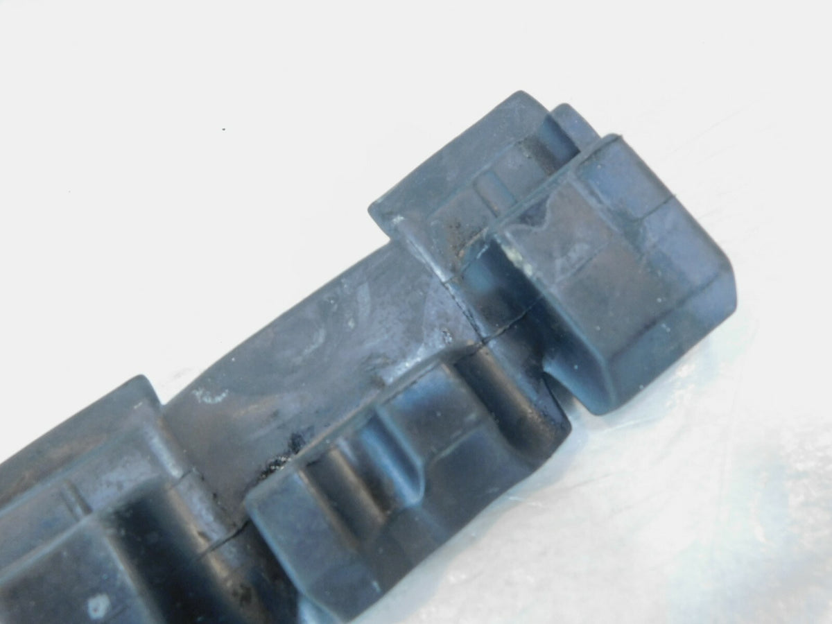 Kawasaki Vulcan 1600 VN1600 Classic Nomad Rear Cylinder Head Cover Damper Spacer - C3 Cycle