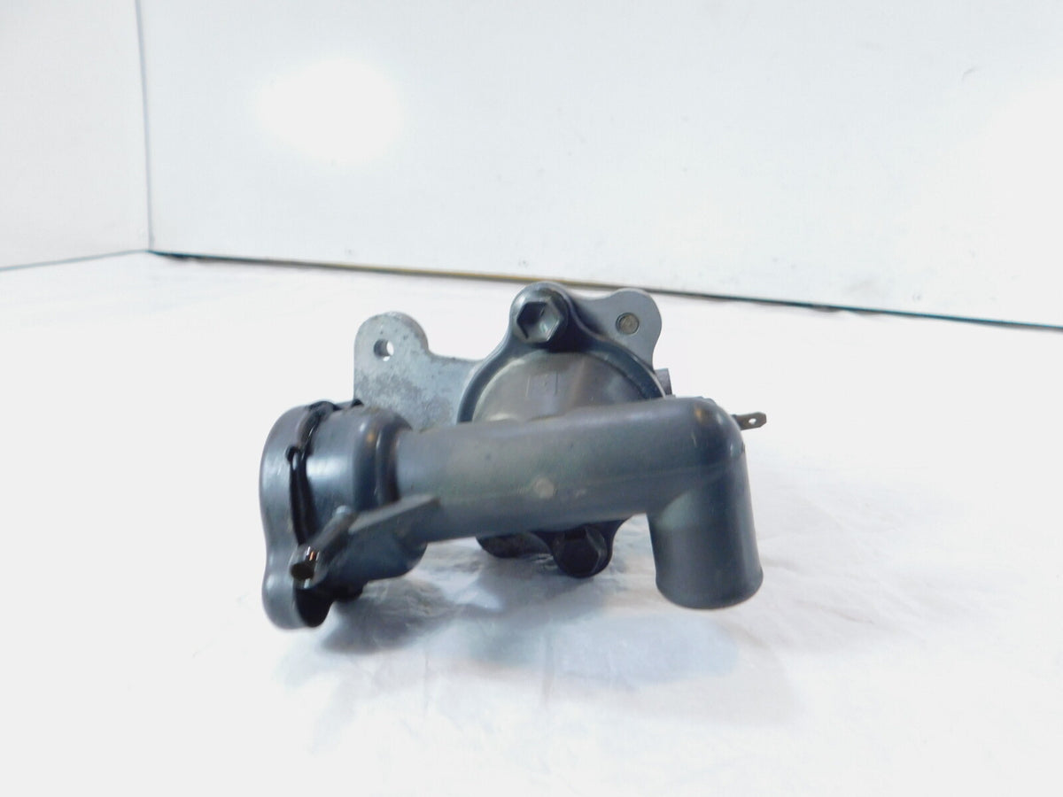 Suzuki RF600R & RF900R Engine Coolant Water Pump Pipe Thermostat Housing Case - C3 Cycle