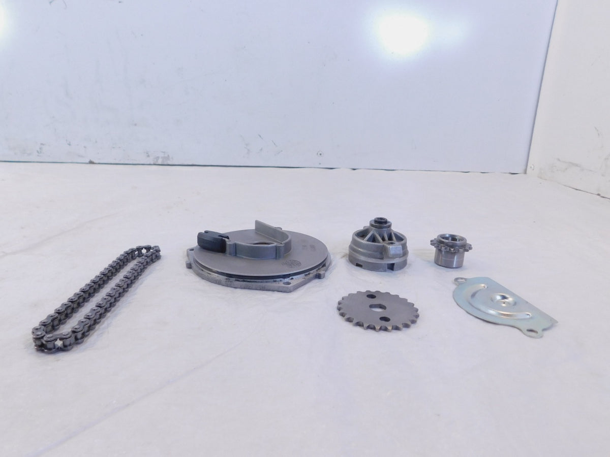 Vespa Primavera & Sprint 50 S LX Engine Motor Oil Pump w/ Chain & Timing Cover - C3 Cycle