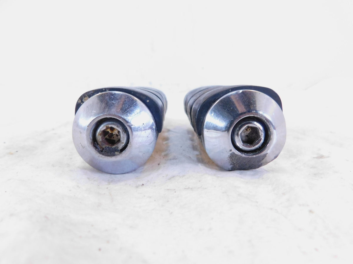 Pair Harley Touring Dyna Sportster & Softail Chrome & Rubber Footpeg Footrests - C3 Cycle
