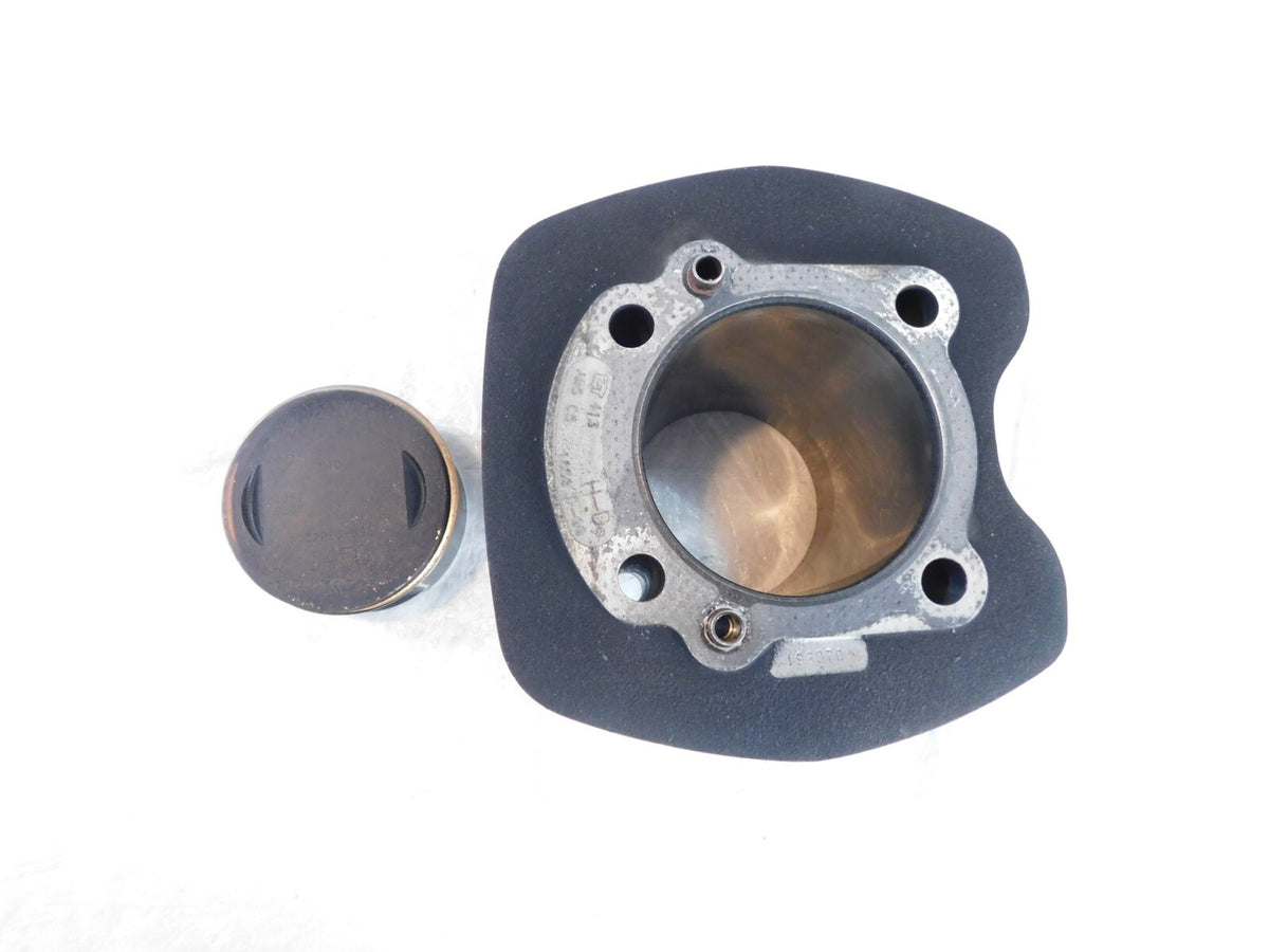 Harley Davidson Touring Dyna & Softail Twin Cam 88 Motor Piston & Black Cylinder - C3 Cycle
