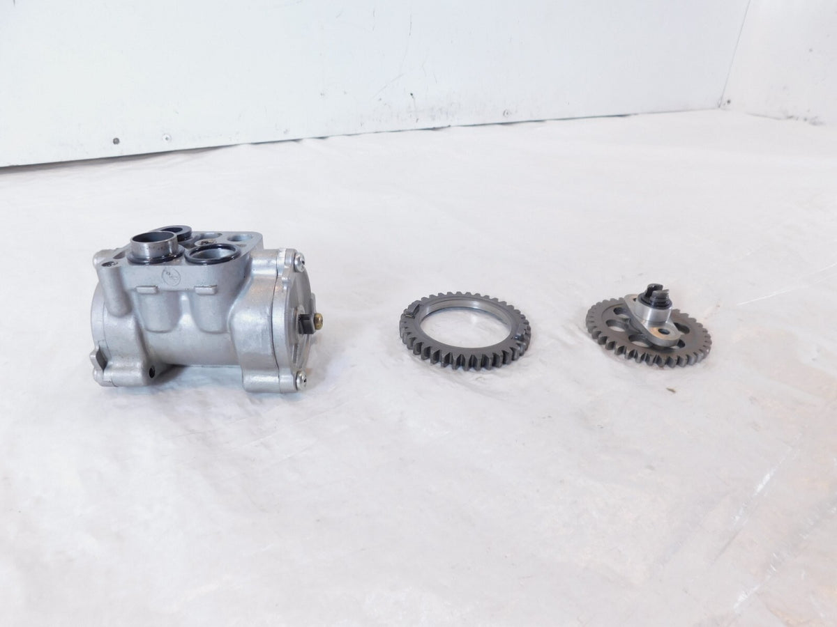 1990-1995 Kawasaki Ninja ZX11 ZX1100 Engine Motor Oil Pump & Drive Gears - C3 Cycle