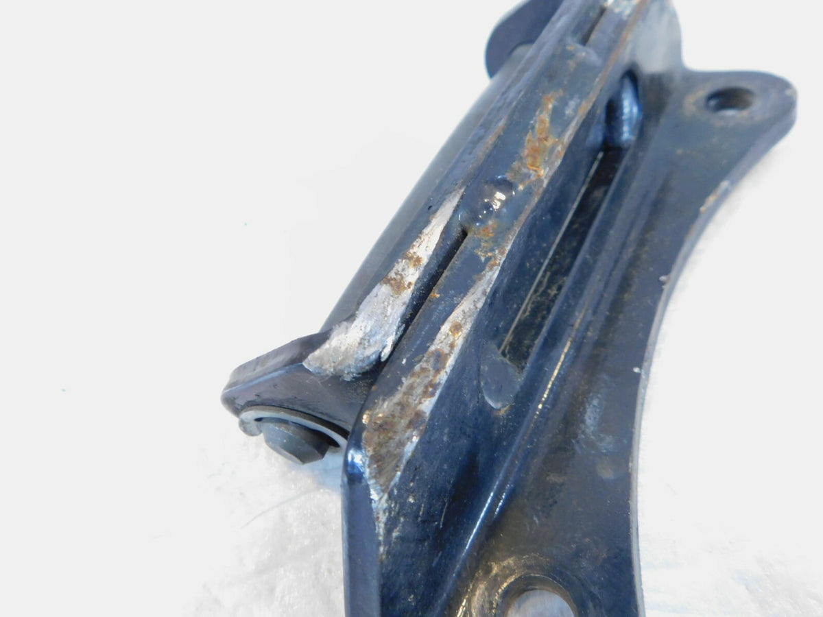 Kawasaki Vulcan 1600 Nomad Classic Right Front Footpeg Footboard Bracket Mount