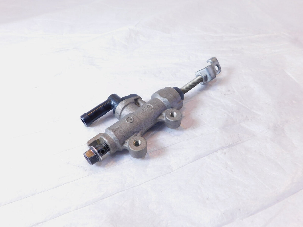 1995 95 Honda CB1000 CB 1000 Silver Rear Wheel Brake Master Cylinder w/ Push Rod - C3 Cycle