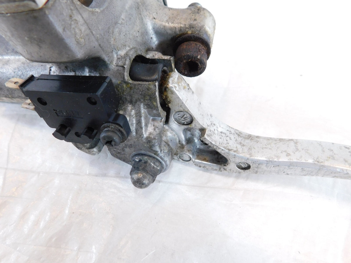 Honda VTX1300C VTX1300R OEM Right Handlebar Front Brake Master Cylinder w/ Lever