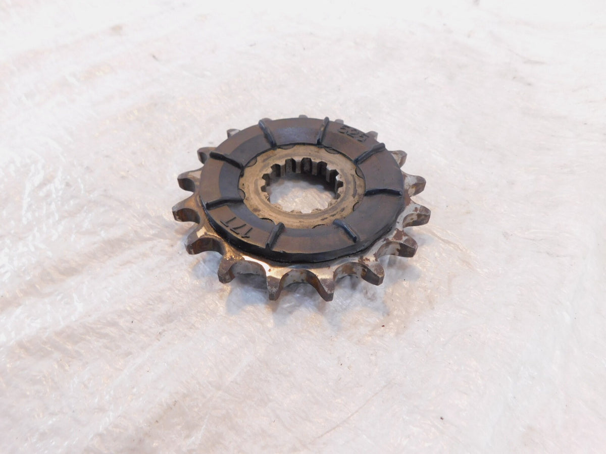 01-14 Triumph Bonneville T100 & America Front Transmission Output Sprocket (17T)