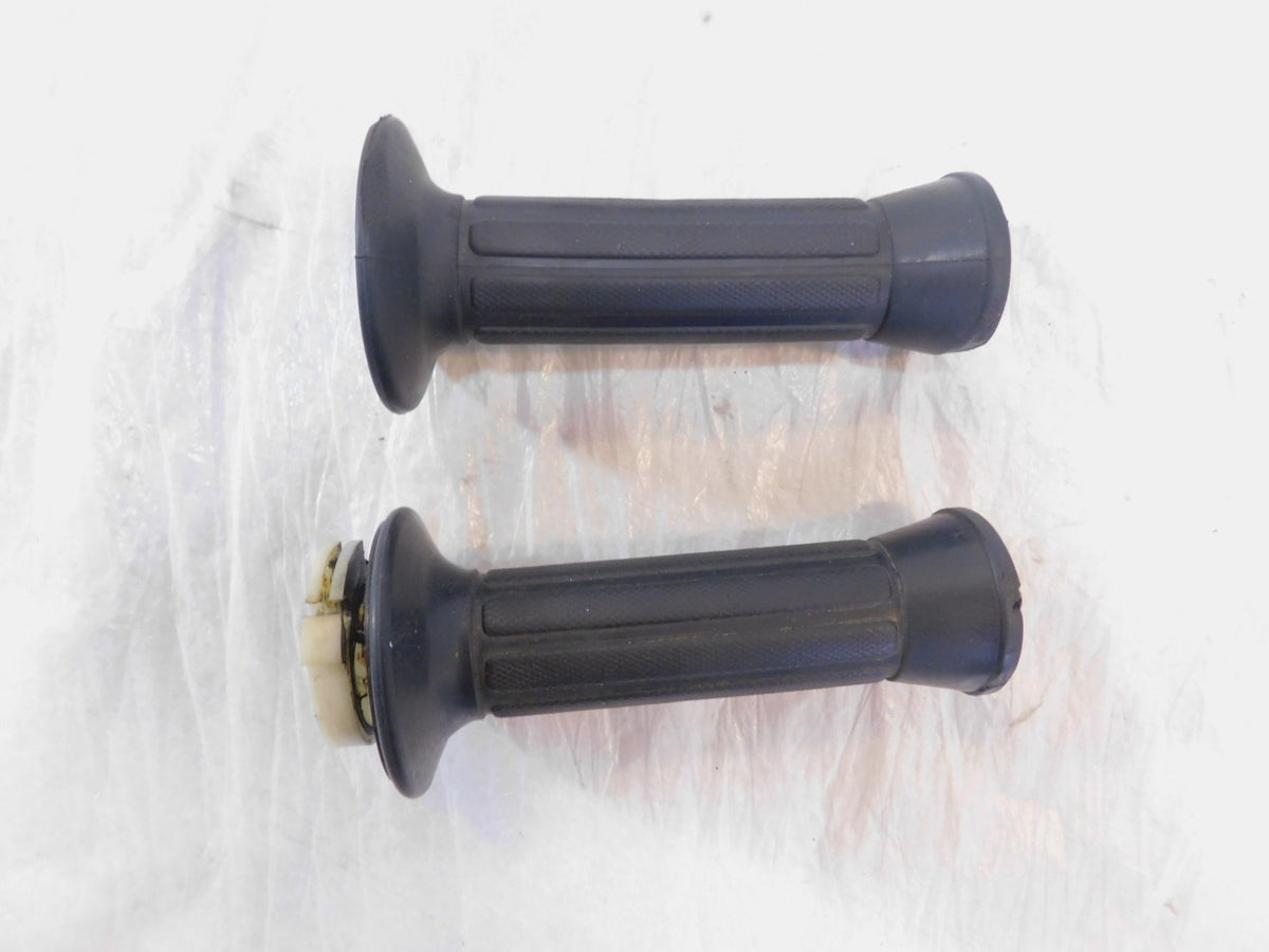 1982-1983 Yamaha XJ750 Maxim 750 Pair Front Left/Right Handlebar Handle Grips - C3 Cycle