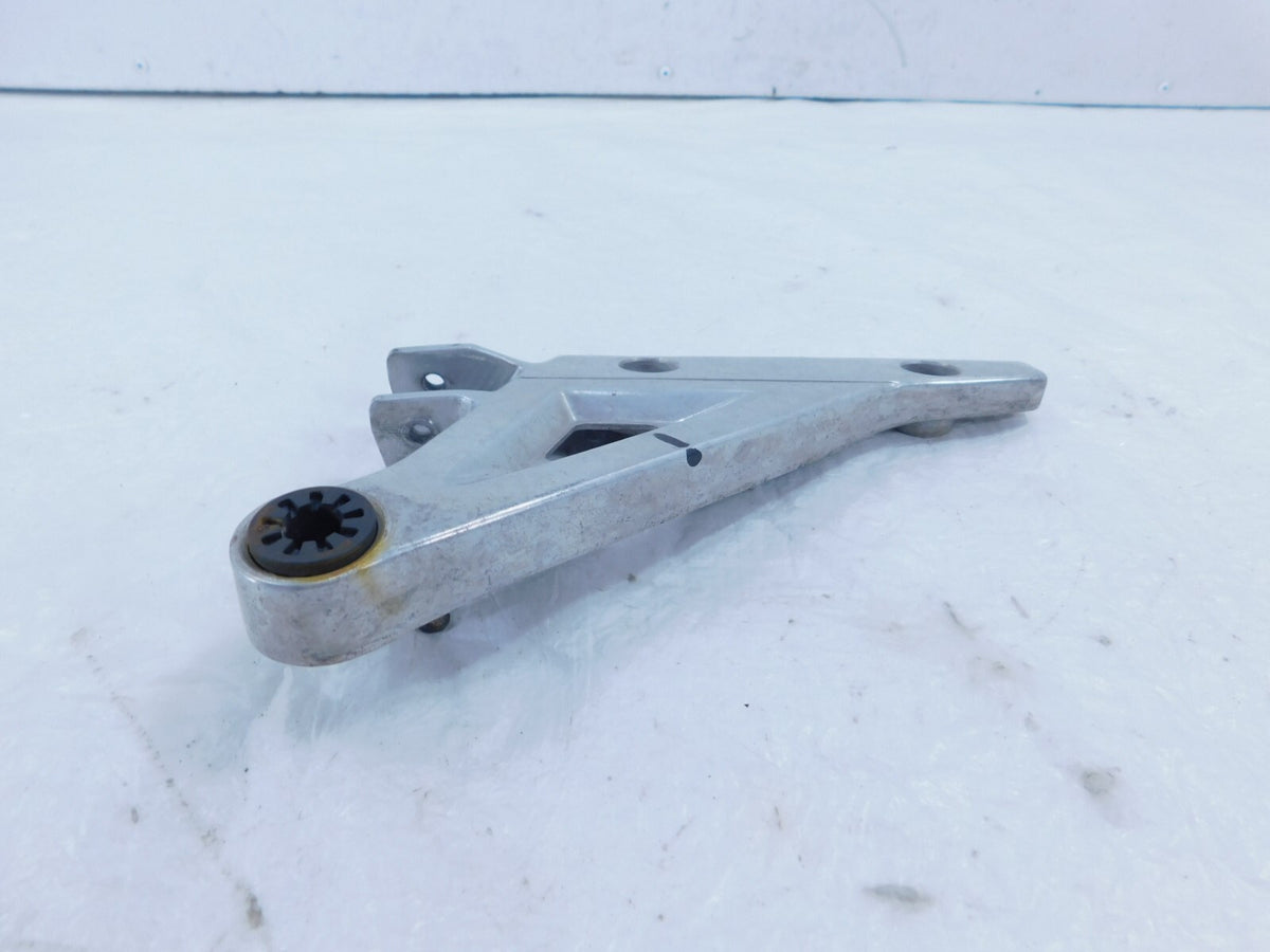 1984-1985 Honda VF500 Magna V30 500 Rear Right Passenger Foot Peg Footrest Mount - C3 Cycle