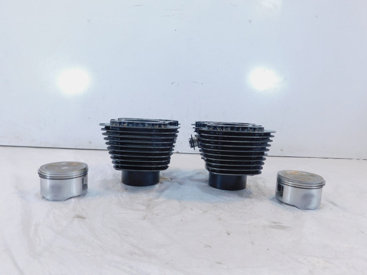 Honda VT1100 VT1100C Shadow 1100 Sabre & Aero Front & Rear Cylinder w/ Pistons - C3 Cycle