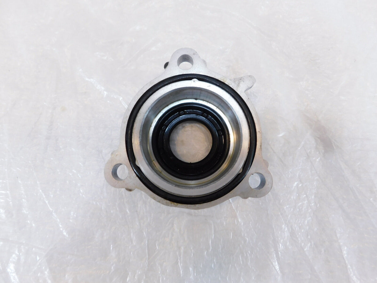 Honda Valkyrie & Goldwing 1500 & 1800 Transmission Output Shaft Bearing Holder