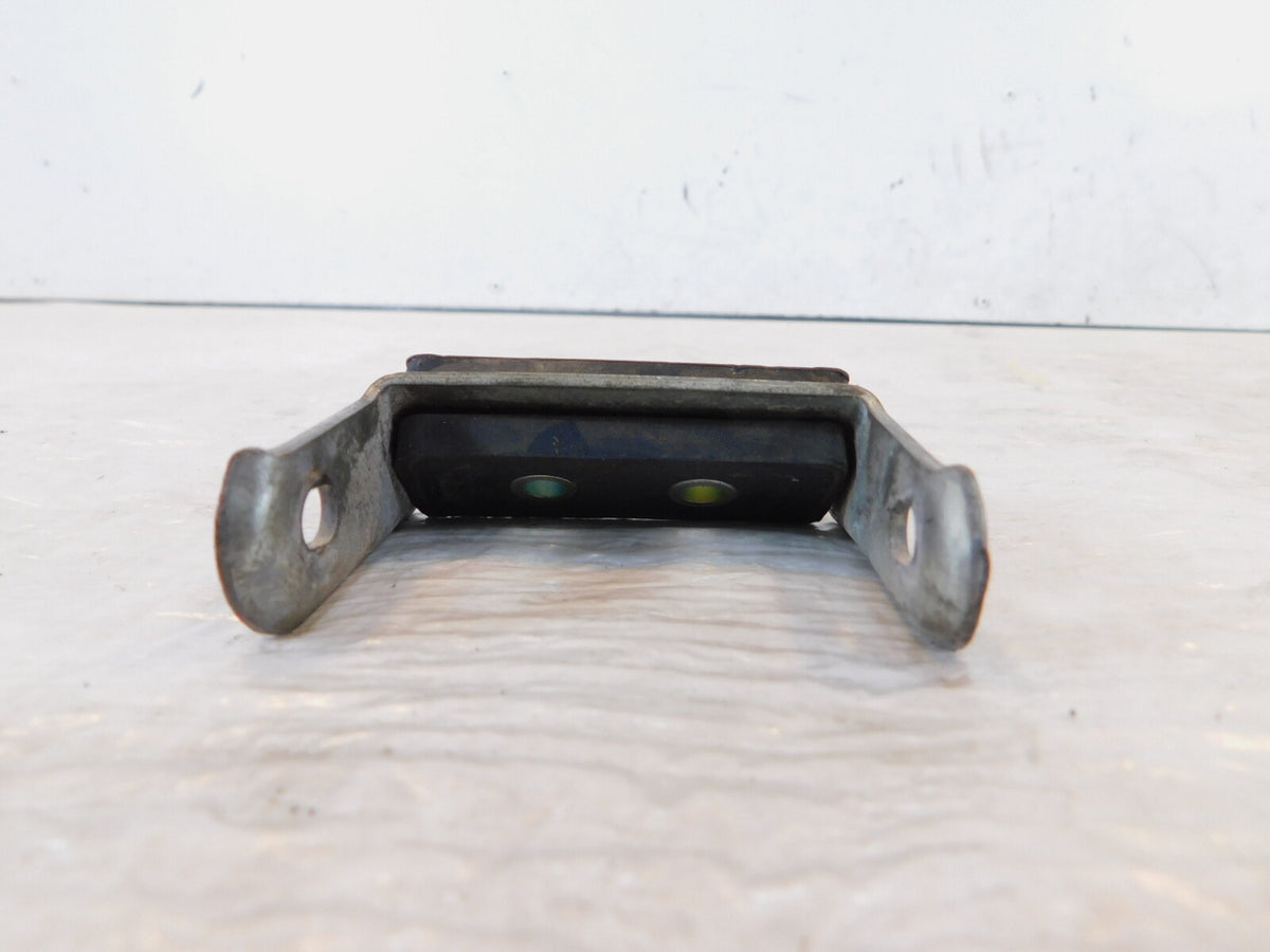 Yamaha FZR1000 FZR1000 FZR750 FZR750R Fuel Gas Petrol Tank Mount Bracket