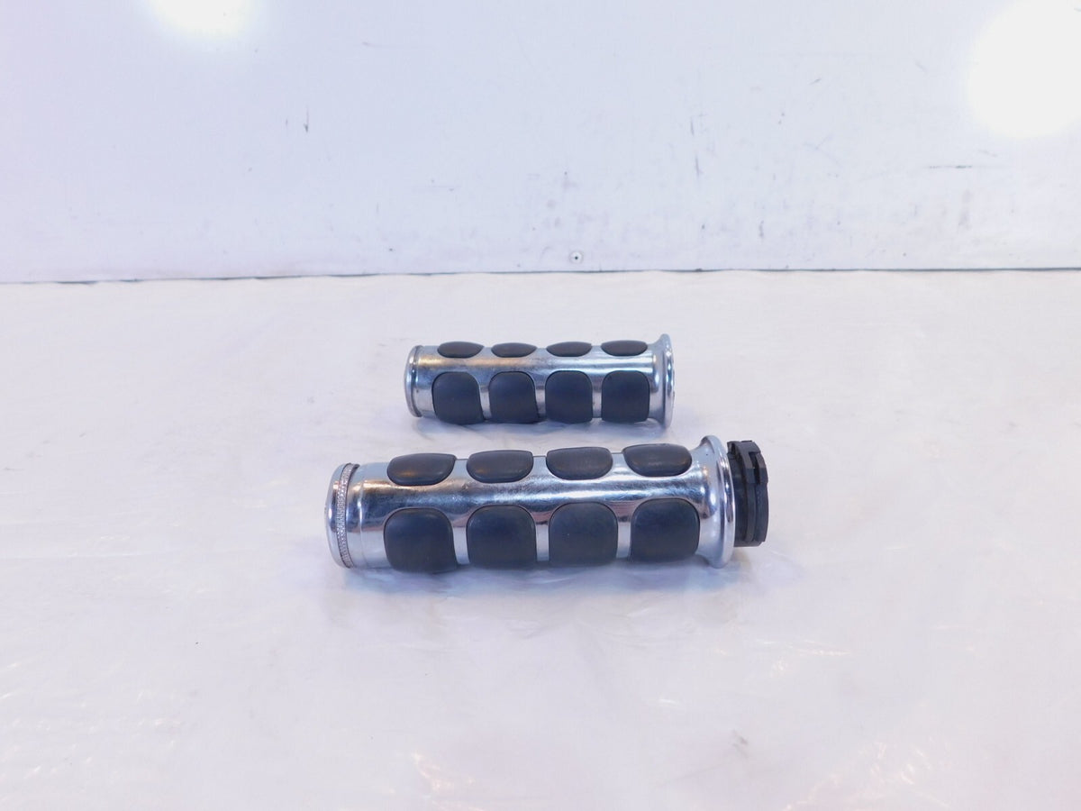 Harley Davidson Dyna Sportster & Softail Chrome Pair ISO Hand Handlebar Grips - C3 Cycle