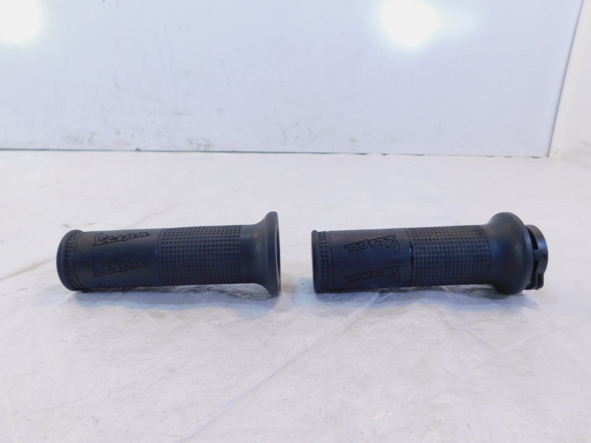 Vespa Primavera Sprint 50 125 150 Black Pair Left Right Handlebar Hand Grips - C3 Cycle