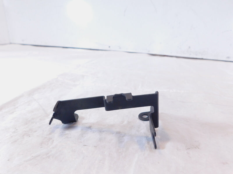 1990-2001 Kawasaki 1100 ZRX1100 ZR1100 Oil Hose Tube Clamp Bracket 92170-1189