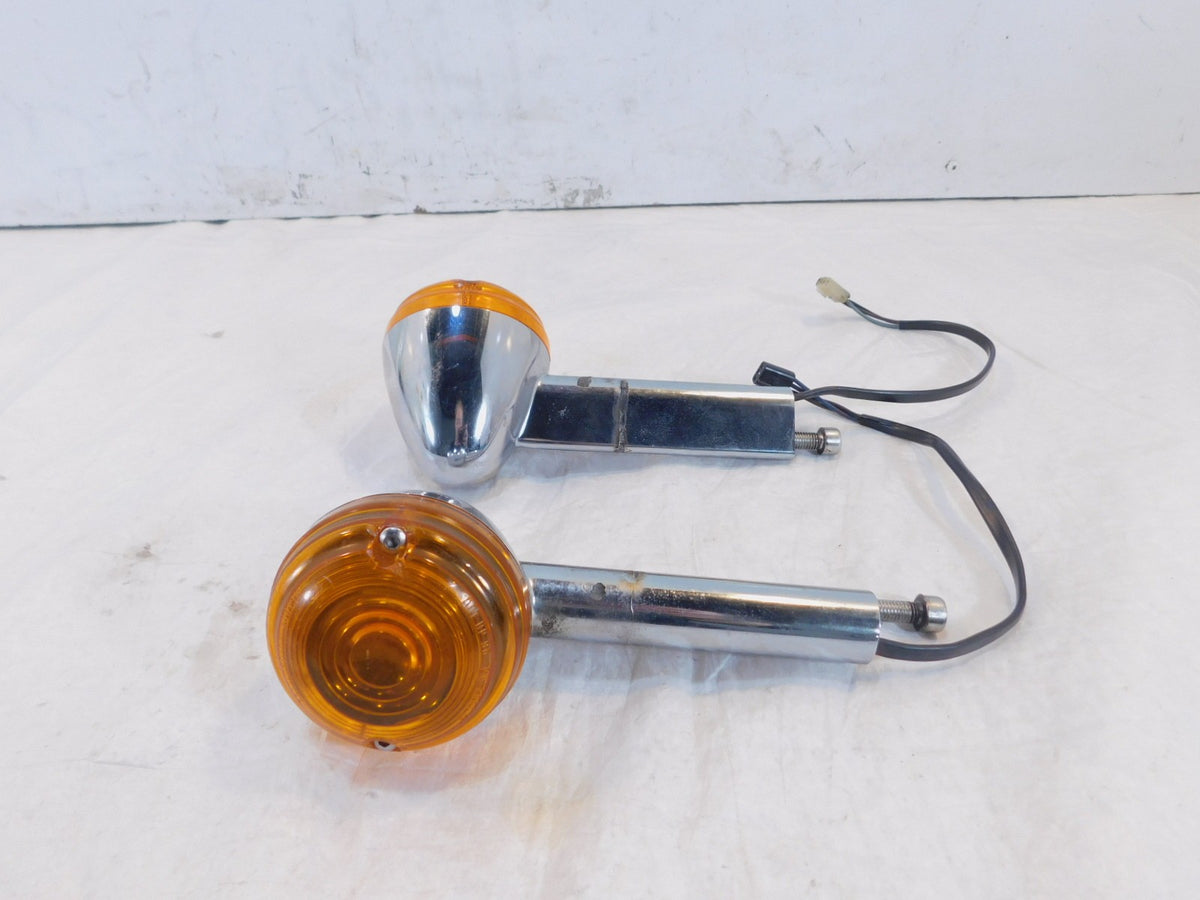 Victory Deluxe & Standard V92 Cruiser Front Left & Right Turn Signal Indicators - C3 Cycle
