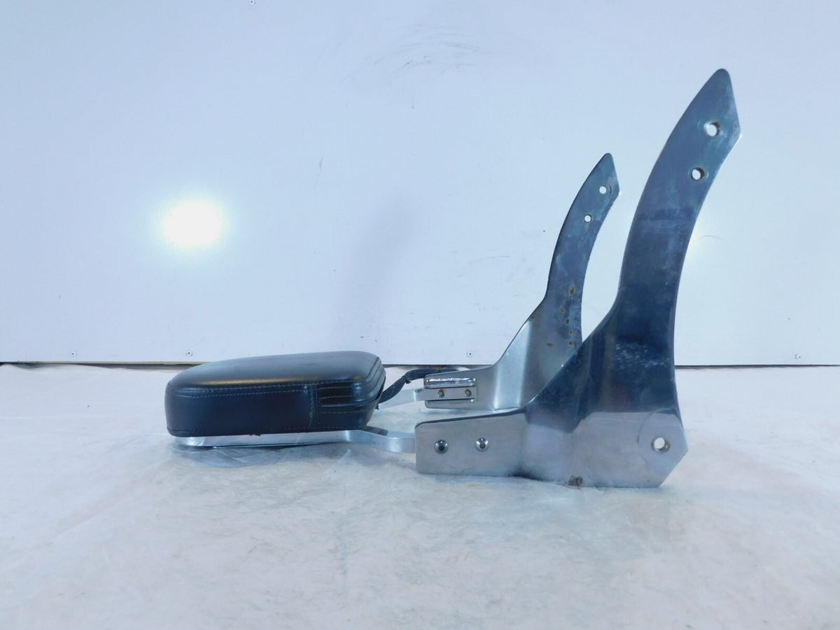 Yamaha V-Star 1100 XVS1100 Custom Rear Passenger Backrest Sissy Bar & Rear Light - C3 Cycle