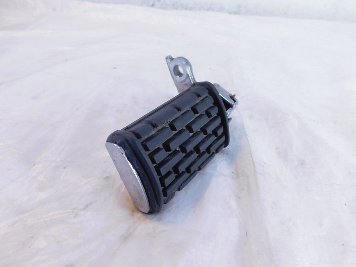 1983-1985 Yamaha Venture Royale 1200 XVZ12 Front Right Rider Foot Peg Footrest - C3 Cycle