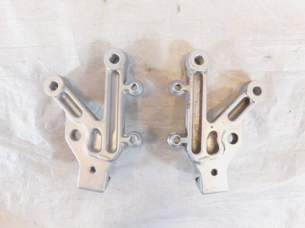 Aprilia RSV1000R RSVR & RSV 1000 Tuono Front Left/Right Footrest Foot Peg Mounts - C3 Cycle