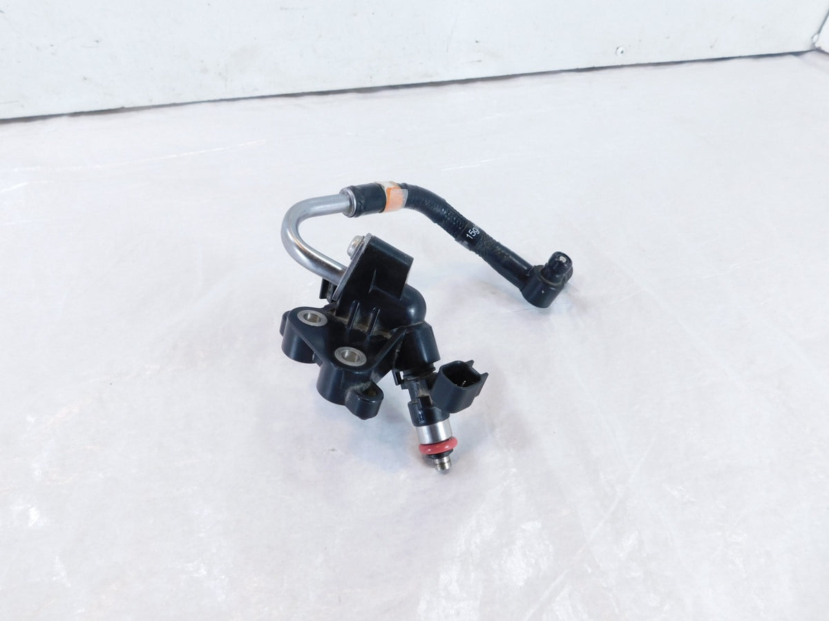 Harley Davidson Softail Heritage Milwaukee 8 Gas Tank Fuel Rail w/ Fuel Line - C3 Cycle
