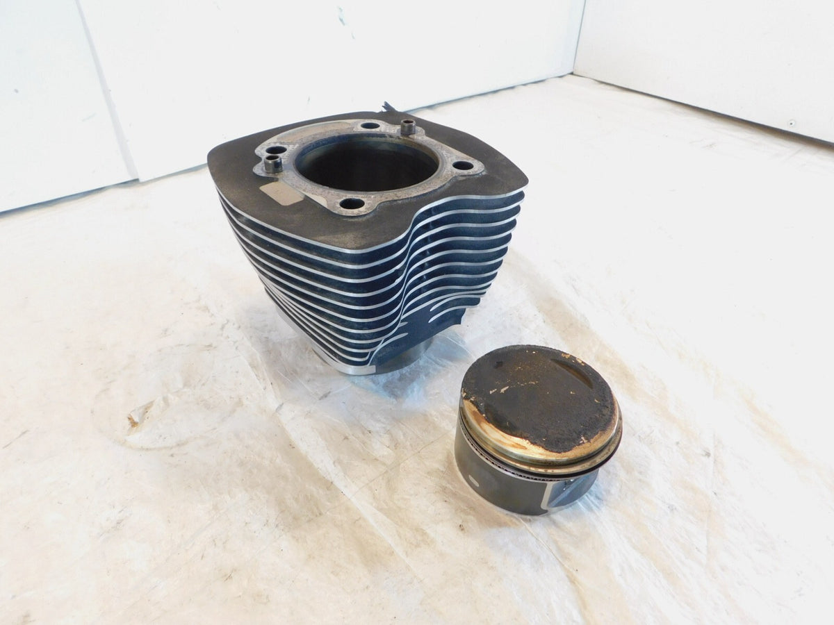 Harley Davidson Touring Dyna & Softail Twin Cam 88 Motor Piston & Black Cylinder - C3 Cycle