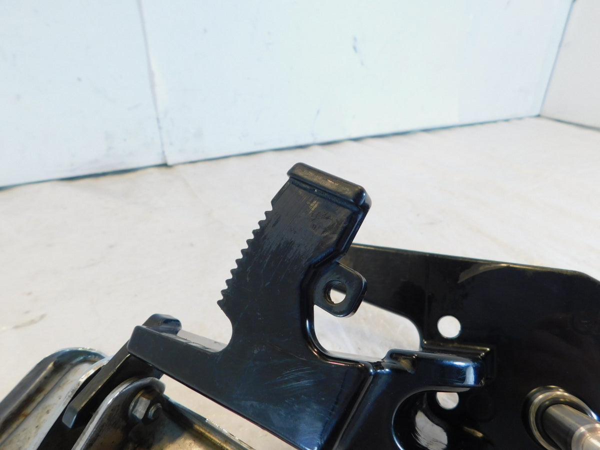 Harley Tri Glide Ultra & Freewheeler Trike Left Footboard Floorboard & Bracket - C3 Cycle