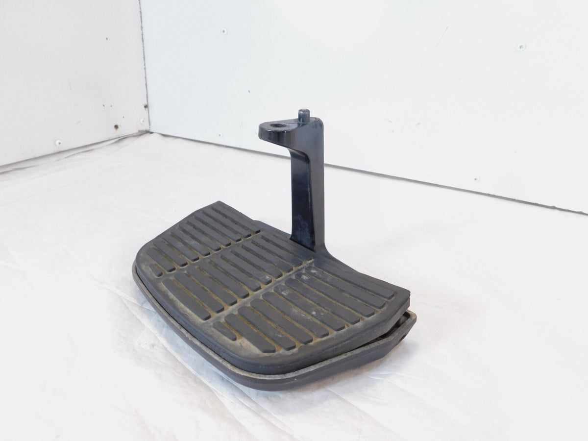 Harley Davidson Road King Electra Glide Left Right Passenger Footrest Footboard - C3 Cycle
