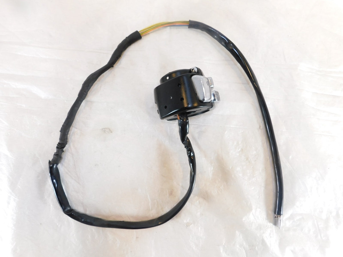 Harley Davidson Softail Dyna Sportster Left Handlebar Horn Turn Signal Switches - C3 Cycle
