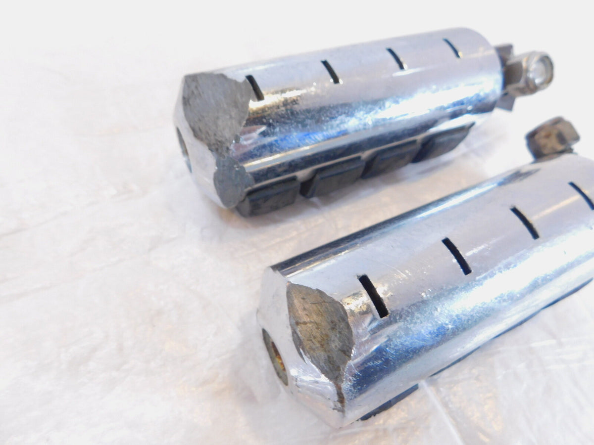 Pair Harley Touring Dyna Sportster & Softail Chrome & Rubber Footpeg Footrests - C3 Cycle