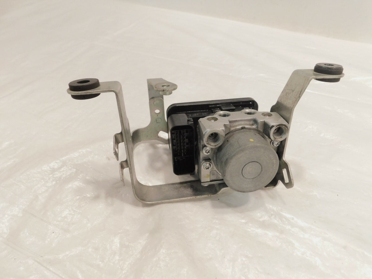 2014 14 Honda CTX700D & CTX700ND ABS Brake Pump Modulator & Bracket Mount - C3 Cycle