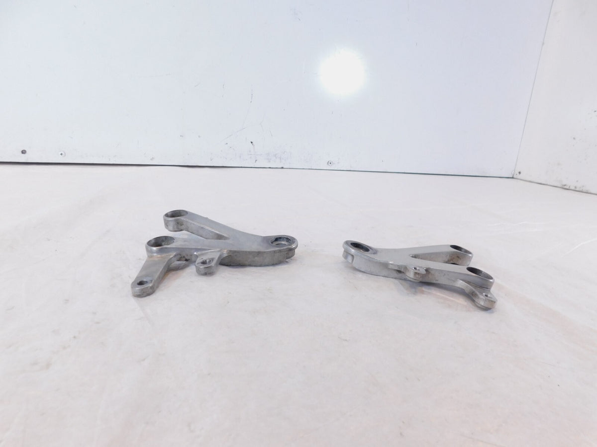 Honda CBR900RR CBR929RR FireBlade 900 929 Front Left/Right Footpeg Holder Mounts - C3 Cycle