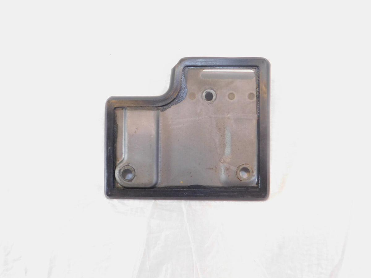 Honda Magna 750 VF750C & VF750S Engine Motor Cylinder Block Oil Separator Plate - C3 Cycle
