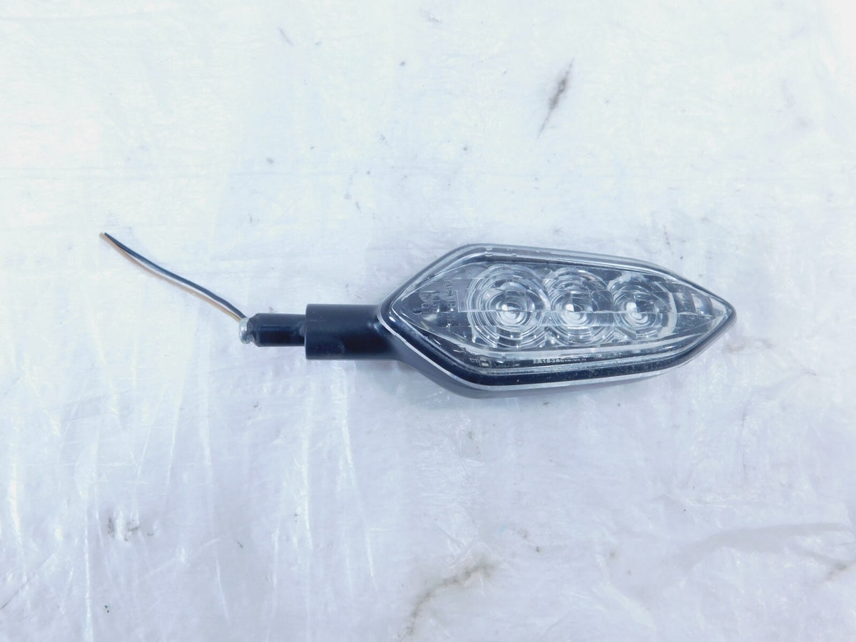 2019-2020 Yamaha Niken / GT MTX9 MXT850 Left Rear Turn Signal Indicator - Parts - C3 Cycle