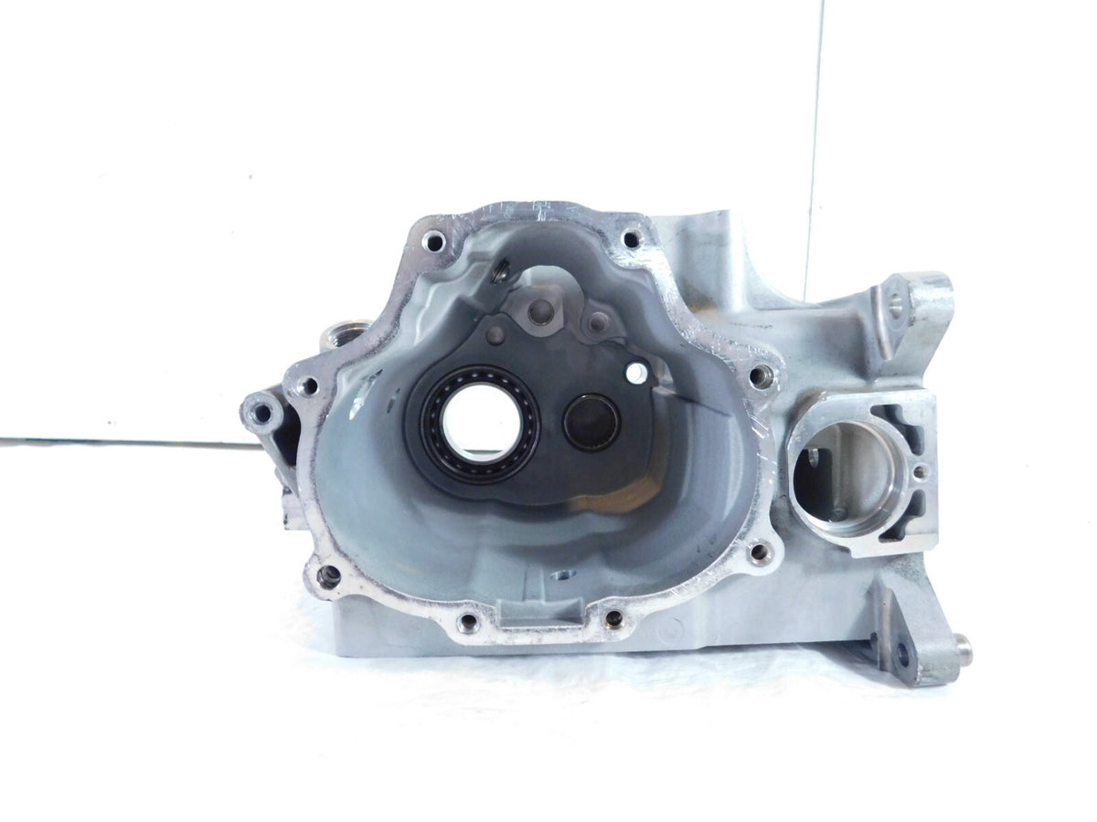 Harley Dyna Super Glide & Street Bob Silver Transmission Housing Case For Repair - C3 Cycle