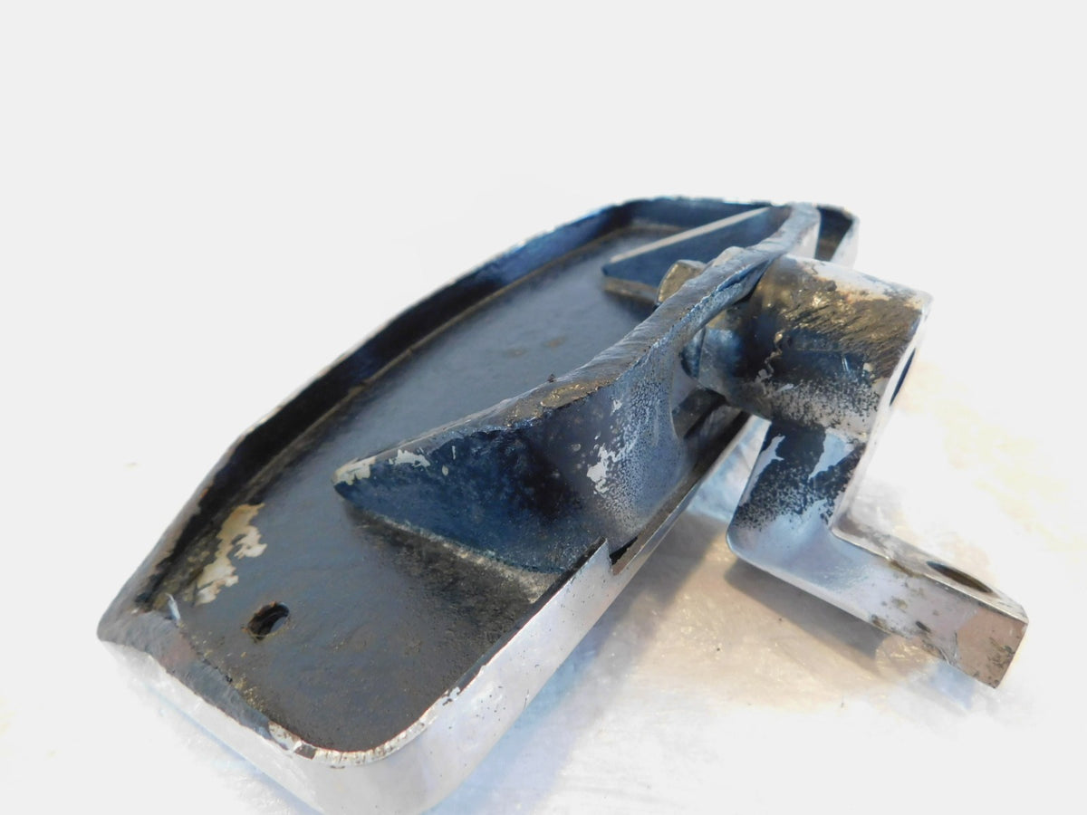 Pair Harley Davidson Touring Dyna Sportster & Softail Chrome Footboard / Footpeg - C3 Cycle
