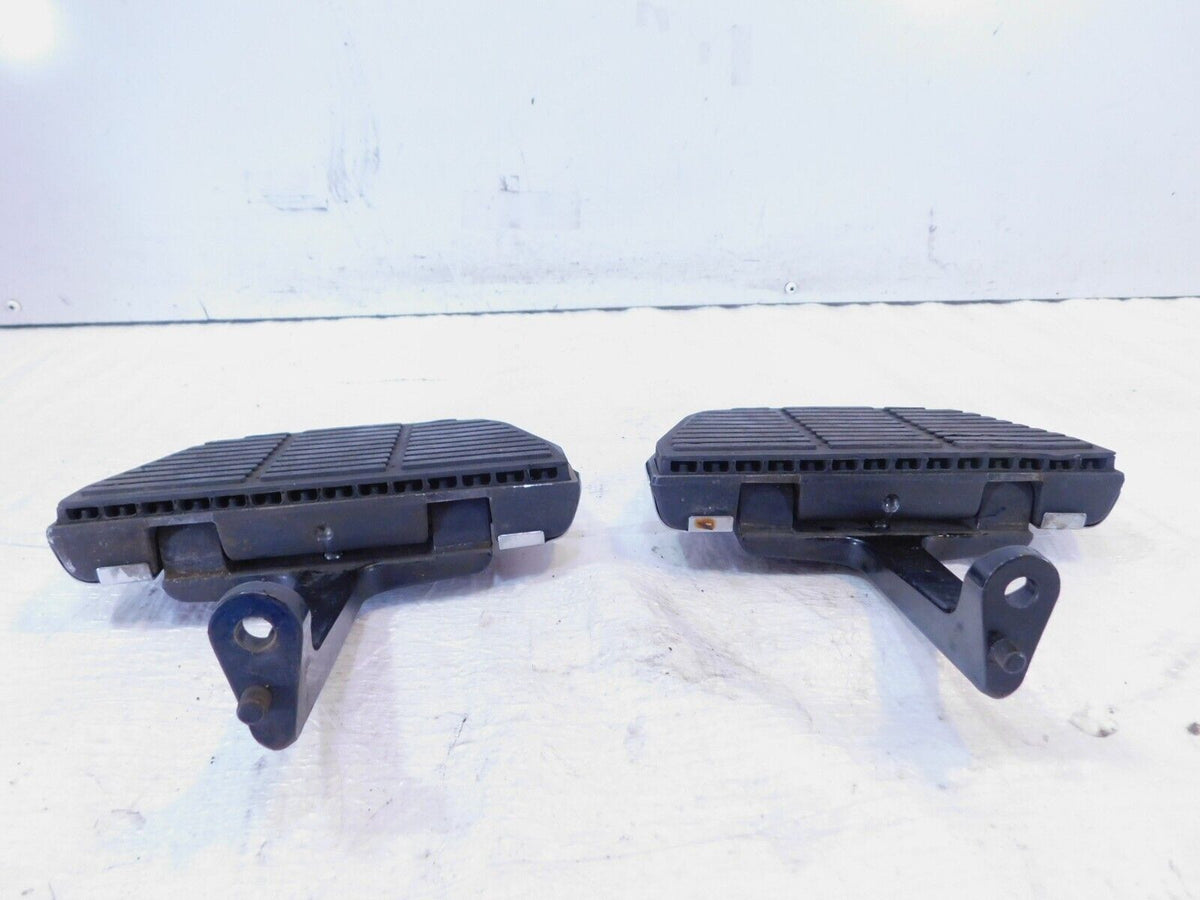 Harley Davidson Road King Electra Glide Passenger Footboard Floorboard & Bracket