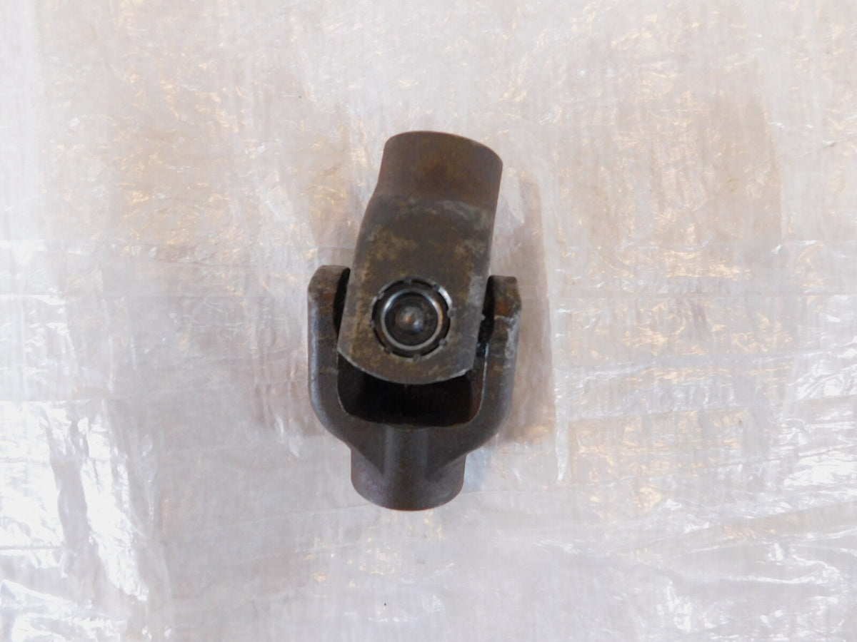 Honda Shadow 700 VT700 & 750 VT750 Differential Drive Shaft Yoke Joint U-Joint - C3 Cycle